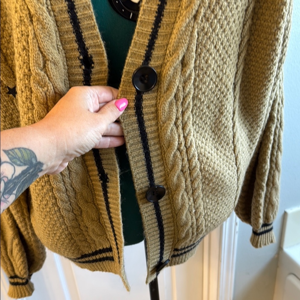 Fearless TV Cardigan - Picture 3 of 6